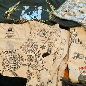 A Lot of Seventeen Artist Whitney Biennial & GAP Collab T-Shirt 2008